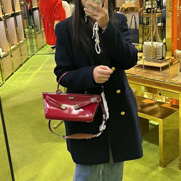 Tory Burch Brand New
Lee Radziwill Cat Eye bag - Picture 11 of 15